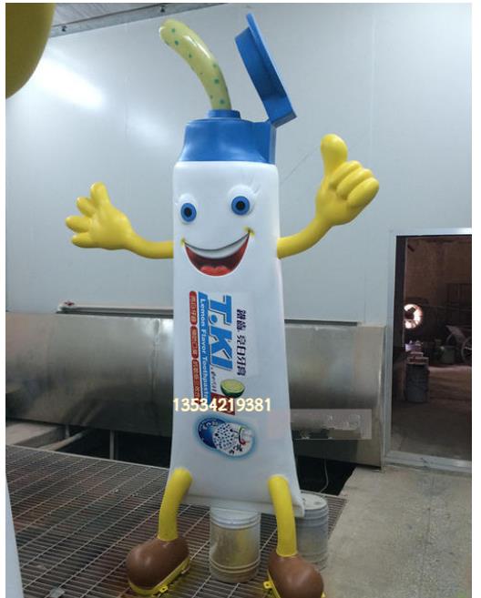 日用品形象吉祥物义牙膏卡通公仔雕塑产生亲切感觉,留下美好印象